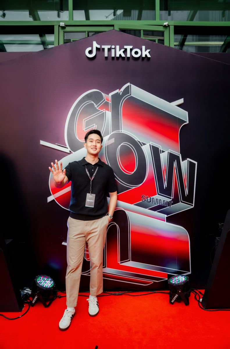 Cường tại backdrop TikTok Grow Summit, Jakarta